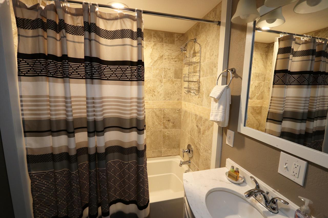 Brimley Motel Suites Eksteriør bilde